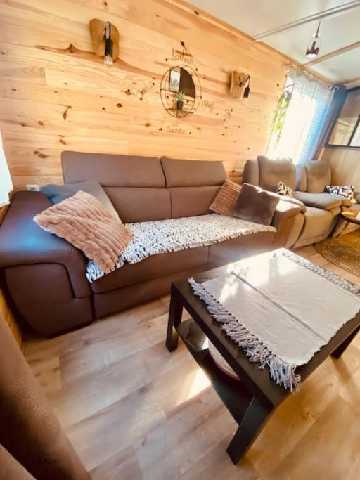 Mobilhome 45M2 罗克布伦河畔阿尔让 外观 照片